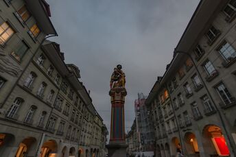 Samson Fountain, Bern